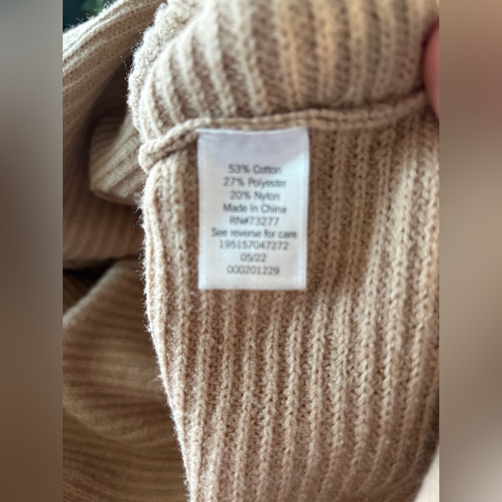 Cozy Tan Women's Sweater size 3X - Picture 7 of 7